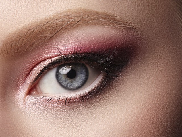 El arte del maquillaje con sombras de ojos