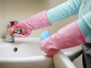 Cómo quitar la cal de los grifos