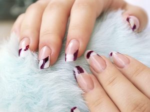 uñas de gel francesas de colores