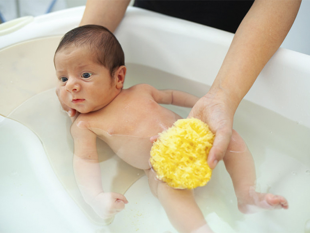 La mejor esponja natural para recién nacidos